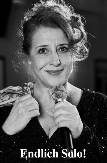 Luise Kinseher - zum Schließen ins Bild klicken